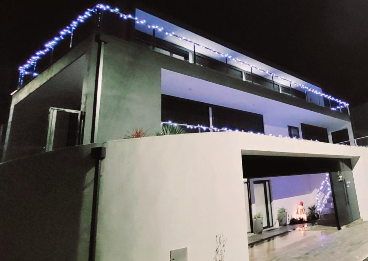 Вилла Geresmarinahouse Экстерьер фото
