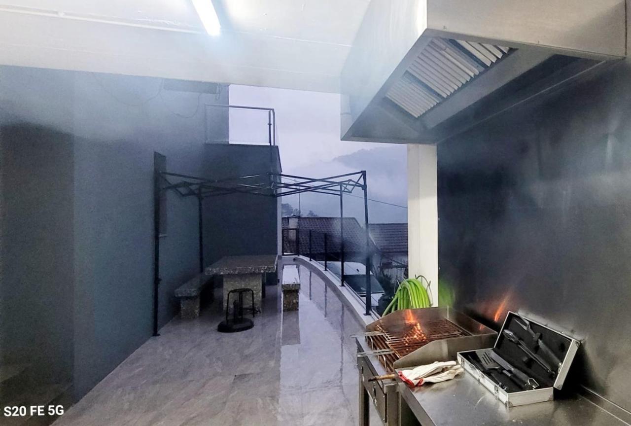 Вилла Geresmarinahouse Экстерьер фото